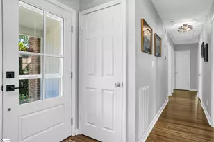 4946 Vineyard Ln, Greenville, SC 29615 - Photo 5