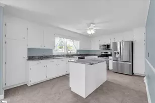 15 Tillman Ct, Greenville, SC 29607 - Photo 9