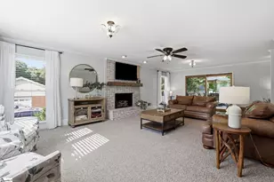 250 Cumberland Dr, Moore, SC 29369 - Photo 3