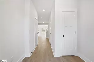 12 Shoemaker Rd, Greenville, SC 29617 - Photo 3