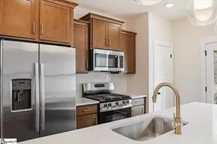 16 Shoemaker Rd, Greenville, SC 29617 - Photo 7