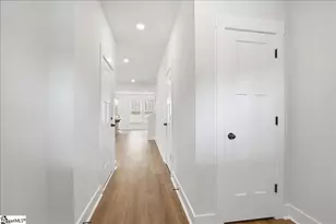 16 Shoemaker Rd, Greenville, SC 29617 - Photo 3