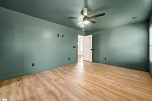 211 Pennwood Ln, Greenville, SC 29609 - Photo 11