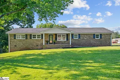 102 Hilldale Drive, Boiling Springs, SC 29316 - Photo 1