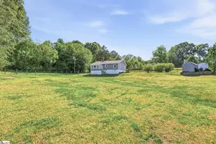 335 Guernsey Ln, Spartanburg, SC 29306 - Photo 29