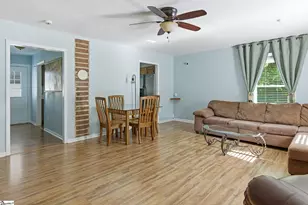 335 Guernsey Ln, Spartanburg, SC 29306 - Photo 7