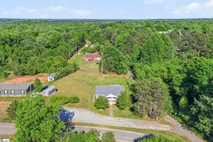 335 Guernsey Ln, Spartanburg, SC 29306 - Photo 37