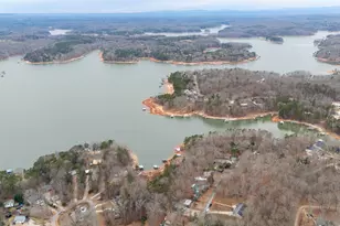 370 N Port Bass Dr, Fair Play, SC 29643 - Photo 3