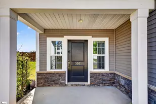 307 Valley Oak Dr, Belton, SC 29627 - Photo 3