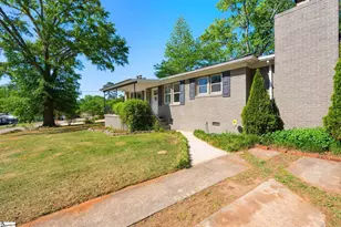 11 Mauldin Cir, Greenville, SC 29609 - Photo 5