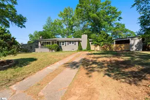 11 Mauldin Cir, Greenville, SC 29609 - Photo 7