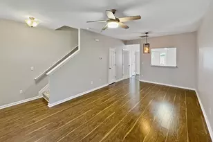 715 Rock Hill Ct, Greenville, SC 29607 - Photo 3