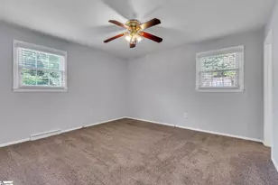 4 Dickens Ln, Taylors, SC 29687 - Photo 17