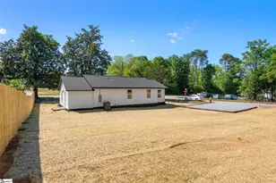 7527 Mapleleaf Dr, Spartanburg, SC 29303 - Photo 33
