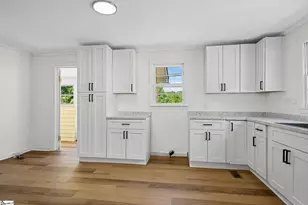 205 Kay St, Honea Path, SC 29654 - Photo 3