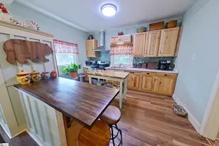 805 Buncombe Street Ext, Woodruff, SC 29388 - Photo 9