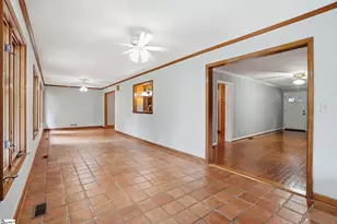 211 Bennett Cir, Spartanburg, SC 29307 - Photo 11
