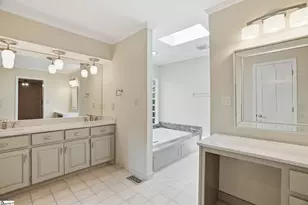 211 Bennett Cir, Spartanburg, SC 29307 - Photo 17