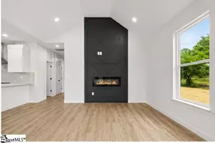 223 Oak St, Clinton, SC 29325 - Photo 29