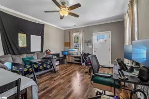 200 Jefferson St, Clinton, SC 29325 - Photo 9