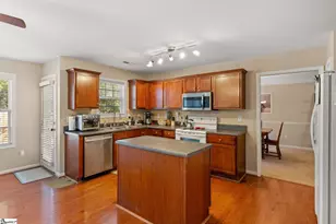 110 Ashington Dr, Simpsonville, SC 29680 - Photo 11