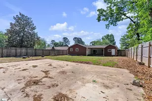 2601 E Lee Rd, Taylors, SC 29687 - Photo 25