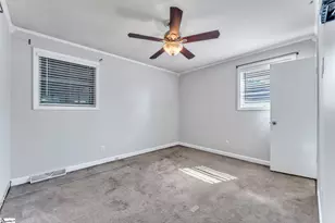 2601 E Lee Rd, Taylors, SC 29687 - Photo 9