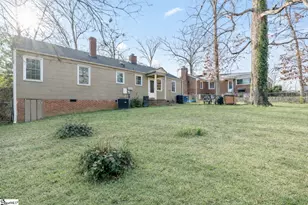 315 Briarwood Rd, Spartanburg, SC 29301 - Photo 3