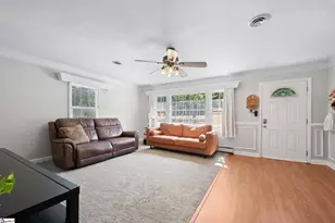 100 Woodburn Dr, Taylors, SC 29687 - Photo 3