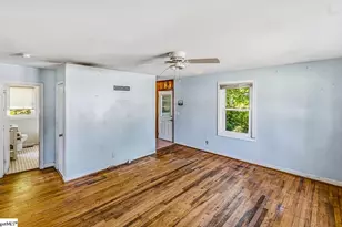 2 Kitty Ln, Taylors, SC 29687 - Photo 7