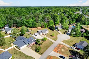 137 S Manley Dr, Taylors, SC 29687 - Photo 37