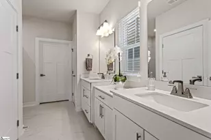 356 Hollythorpe Ln, Fountain Inn, SC 29644 - Photo 19