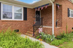 111 Merri Ln, Easley, SC 29642 - Photo 5