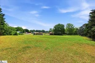 554 Berry Shoals Rd, Duncan, SC 29334 - Photo 35