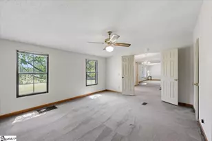 554 Berry Shoals Rd, Duncan, SC 29334 - Photo 17