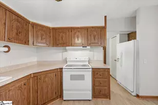 554 Berry Shoals Rd, Duncan, SC 29334 - Photo 11
