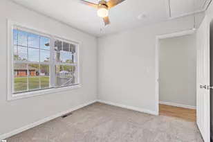 205 E Florida St, Clinton, SC 29325 - Photo 15