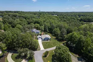 3703 Rocky Creek Dr, Seneca, SC 29678 - Photo 3
