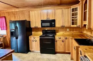 411 Bradley Dill Rd, Campobello, SC 29322 - Photo 13