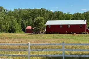 411 Bradley Dill Rd, Campobello, SC 29322 - Photo 3