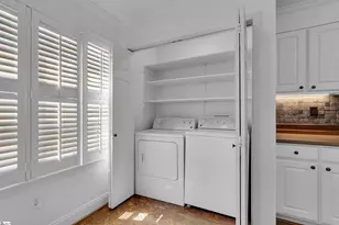 925 Cleveland St, Greenville, SC 29601 - Photo 9