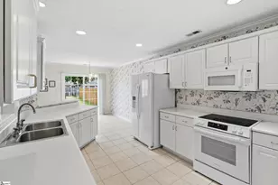 69 Arbours W Ln, Moore, SC 29369 - Photo 7