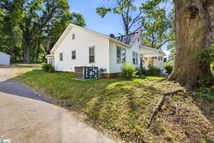 524 Church St, Laurens, SC 29360 - Photo 7