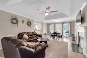 302 Foxfire Dr, Simpsonville, SC 29680 - Photo 3