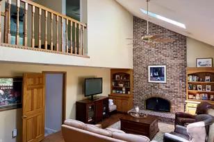 715 N Almond Dr, Simpsonville, SC 29681 - Photo 13