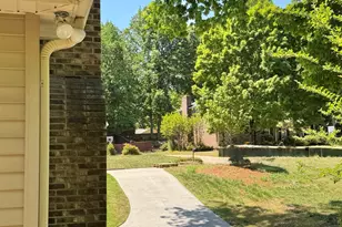 715 N Almond Dr, Simpsonville, SC 29681 - Photo 21