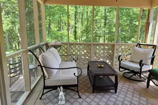 715 N Almond Dr, Simpsonville, SC 29681 - Photo 17