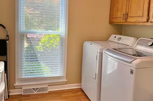 715 N Almond Dr, Simpsonville, SC 29681 - Photo 17