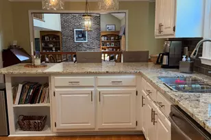 715 N Almond Dr, Simpsonville, SC 29681 - Photo 7