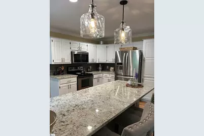 715 N Almond Drive, Simpsonville, SC 29681 - Photo 5